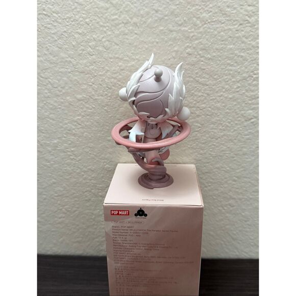 POP MART Skullpanda The Paradox Series Figure - Flying High - Picture 2 of 4